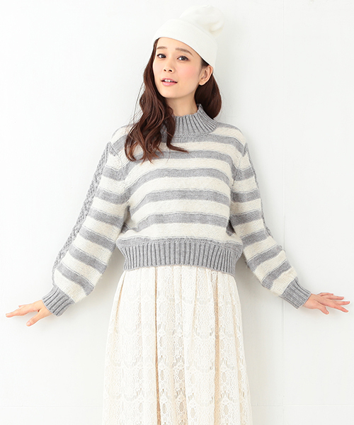 CAROLINA GLASER（カロリナ グレイサー）の「CAROLINA GLASER / ボーダーニット（ニット/セーター・レディース・グレー/クリーム・ONE SIZE）」の3枚目の写真