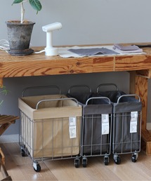 BRID（ブリッド）の「ブリッド ランドリー スクエアバスケット 収納 / BRID FOLDING LAUNDRY SQUARE BASKET with CASTER WIDE ［40L］（収納グッズ）」