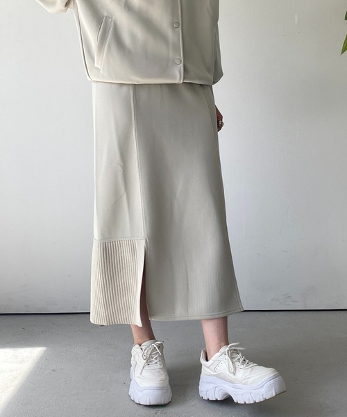 un dix cors（アンディコール）の「軽量ボンディングナロースカート（スカート・レディース・ブラック/オレンジ/グレイッシュベージュ/アイボリー・FREE）」の9枚目の写真