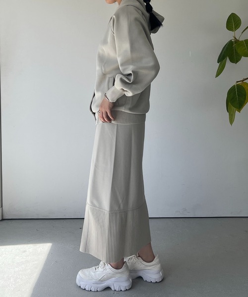 un dix cors（アンディコール）の「軽量ボンディングナロースカート（スカート・レディース・ブラック/オレンジ/グレイッシュベージュ/アイボリー・FREE）」の11枚目の写真