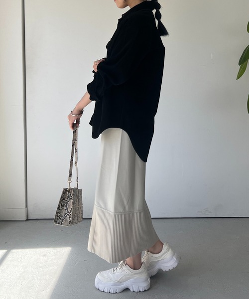 un dix cors（アンディコール）の「軽量ボンディングナロースカート（スカート・レディース・ブラック/オレンジ/グレイッシュベージュ/アイボリー・FREE）」の17枚目の写真