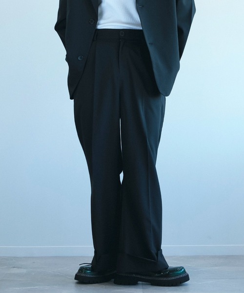 aimoha（アイモハ）の「aimoha menフォールド裾パンツ【セットアップ対応】（その他パンツ・メンズ・チョコ/グレー/ブラック/ベージュ・M/L/XL）」の2枚目の写真