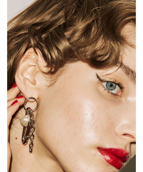 jouetie（ジュエティ）の「カラビナピアス（ピアス（両耳用）・レディース・シルバー/ゴールド・FREE）」の7枚目の写真