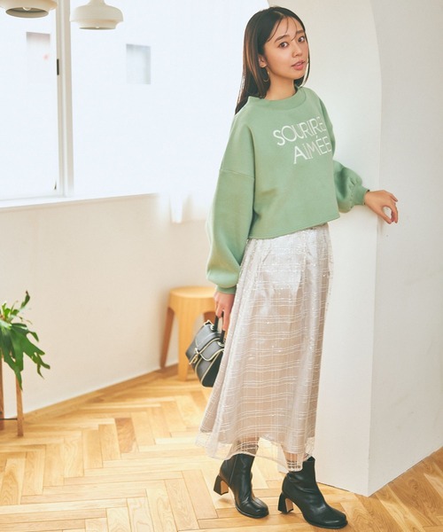 mysty woman（ミスティウーマン）の「線描き刺繍ロゴスウェット  988037（スウェット・レディース・ライトグリーン/モカ/オフホワイト・FREE）」の8枚目の写真