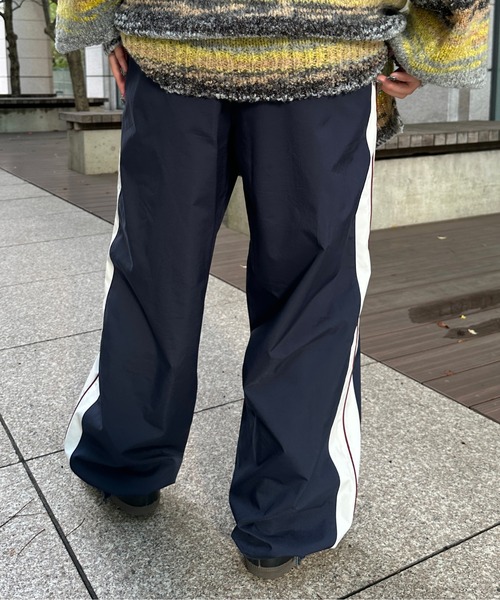 kutir（クティール）の「刺繍ロゴラインパンツ（その他パンツ・レディース・ネイビー/グリーン/ライトベージュ・LARGE/SMALL/MEDIUM）」の5枚目の写真