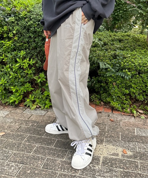 kutir（クティール）の「刺繍ロゴラインパンツ（その他パンツ・レディース・ネイビー/グリーン/ライトベージュ・LARGE/SMALL/MEDIUM）」の14枚目の写真