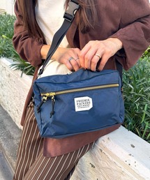 FREDRIK PACKERS（フレドリックパッカーズ）の「【FREDRIK PACKERS】420D SNUG SHOULDER M（ショルダーバッグ・レディース）」