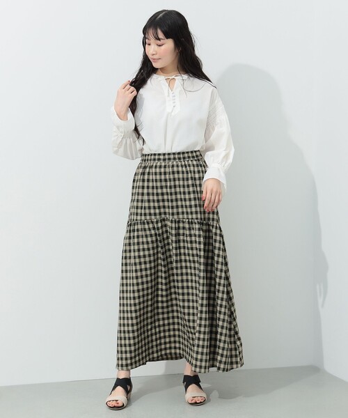 BEAMS HEART（ビームスハート）の「BEAMS HEART / チェック ギャザー ロングスカート（スカート・レディース・ブラウン/オレンジ/ネイビー・FREE）」の5枚目の写真