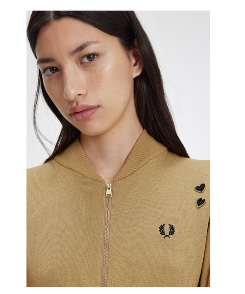 FRED PERRY（フレッドペリー）の「Amy Winehouse Metallic Knitted