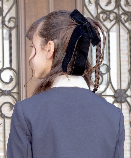 Catherine Cottage（キャサリンコテージ）の「ベロアリボンヘアクリップ（バレッタ/ヘアクリップ・キッズ・ブラック・FREE）」の6枚目の写真