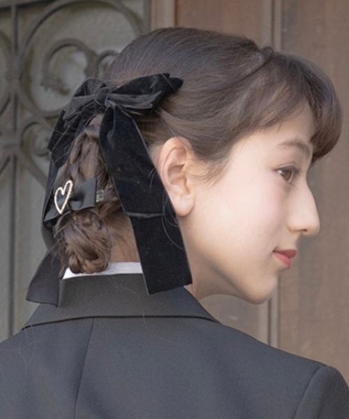 Catherine Cottage（キャサリンコテージ）の「ベロアリボンヘアクリップ（バレッタ/ヘアクリップ・キッズ・ブラック・FREE）」の7枚目の写真