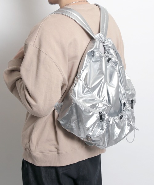 MASSIVE STORE（マッシブストア）の「【recomend selection/セレクト】フェイクレザードロストリング バックパック リュック　2308HCJB115（バックパック/リュック・メンズ・シルバー/ブラック・FREE）」の17枚目の写真