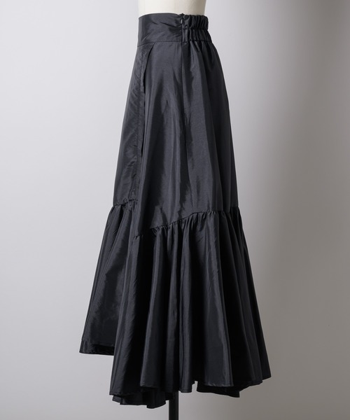 VIOLETTA（ヴィオレッタ）の「グロッシーフレアイレヘムスカート（スカート・レディース・ブラック/アイボリー/ロイヤルブルー・S/M）」の14枚目の写真