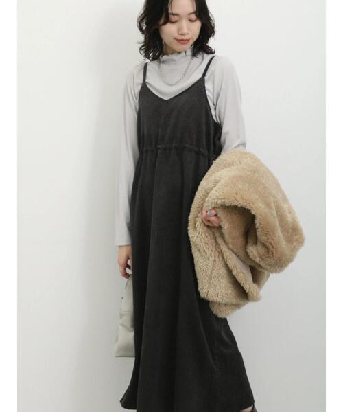 Samansa Mos2 blue（サマンサモスモスブルー）の「バブルコールキャミワンピース（ワンピース・レディース・チャコールグレー/モカ/ブラック・F）」の2枚目の写真