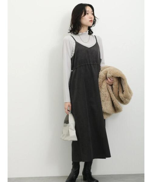 Samansa Mos2 blue（サマンサモスモスブルー）の「バブルコールキャミワンピース（ワンピース・レディース・チャコールグレー/モカ/ブラック・F）」の18枚目の写真