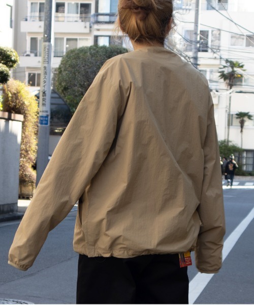 UNIVERSAL OVERALL（ユニバーサルオーバーオール）の「NYLON JACKET/ナイロンジャケット/ジャケット（ナイロンジャケット・メンズ・ブラック/ベージュ・L/M）」の16枚目の写真