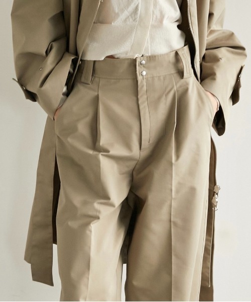 LA PEAU DE GEM(ラポドゥジェム)の「【LA PEAU DE GEM】セミワイドセンタープレスパンツ(スラックス・レディース・ブラック/ベージュ・1/2)」の20枚目の写真