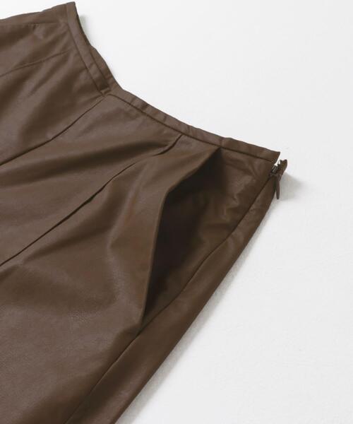 LAATO（ラート）の「eco leather short pants（その他パンツ・レディース・ブラウン/グレー・FREE）」の8枚目の写真