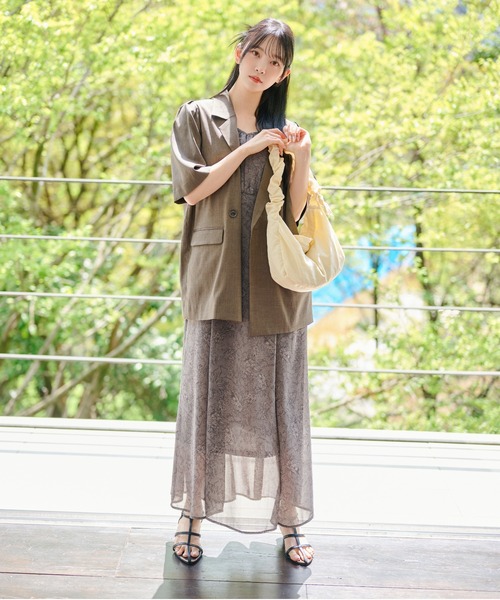 mysty woman（ミスティウーマン）の「Vネックエンパイアワンピース　113635（ワンピース・レディース・アイボリー/ブラック/グレー系その他/ホワイト/ライトグリーン/ブラック系その他・FREE）」の7枚目の写真