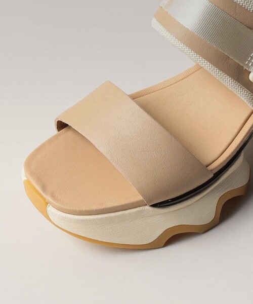 SOREL（ソレル）の「＜SOREL＞KINETIC IMPACT SLING（サンダル・レディース・ベージュ/ブラック・22.5cm/23cm/24cm/25cm）」の9枚目の写真