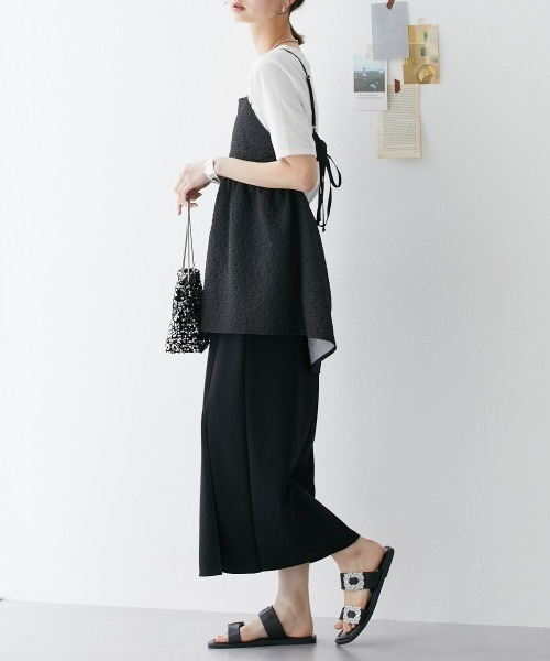 nissen(ニッセン)の「ふくれジャガードキャミソール+無地Tシャツ 2点セット(キャミソール・レディース・ブラック/オフホワイト・S/M/L/LL)」の17枚目の写真