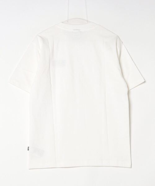 NEW BALANCE(ニューバランス)の「Athletics Premium Logo リラックス ショートスリーブTシャツ(Tシャツ/カットソー・メンズ・ブルー/ブラック/オフホワイト・XX-LARGE/X-LARGE/LARGE/MEDIUM/SMALL)」の5枚目の写真