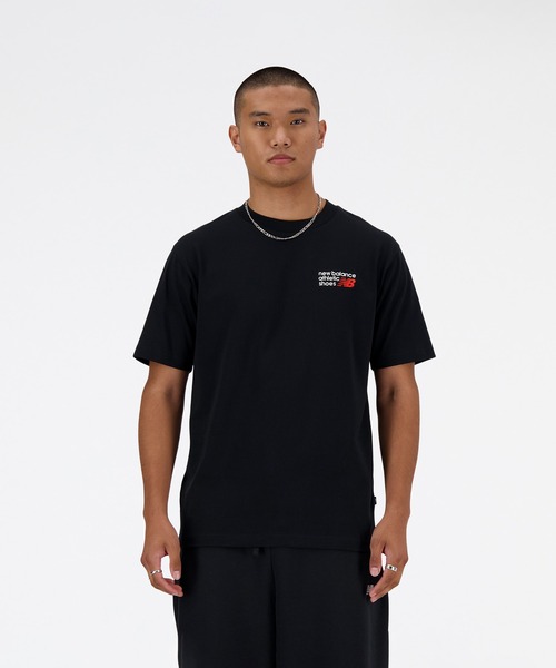 NEW BALANCE(ニューバランス)の「Athletics Premium Logo リラックス ショートスリーブTシャツ(Tシャツ/カットソー・メンズ・ブルー/ブラック/オフホワイト・XX-LARGE/X-LARGE/LARGE/MEDIUM/SMALL)」の2枚目の写真