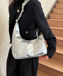 【新色追加】 シャーリングリボンレザーショルダーバッグ