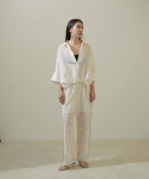 SALON adam et rope'(サロン アダム エ ロペ)の「シアーリネンドロストドルマンシャツ(シャツ/ブラウス・レディース・オフホワイト/ブルー/ブラック・FREE)」の21枚目の写真