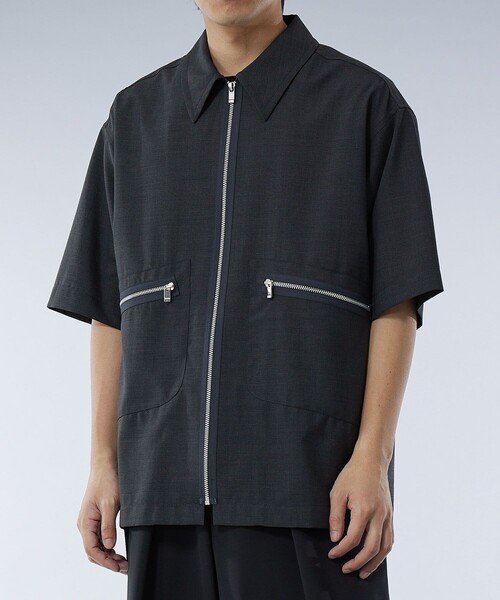 UNITED TOKYO(ユナイテッドトウキョウ)の「スーツウール ジップシャツブルゾン(ブルゾン・メンズ・ブラック/ダークグレー・1/2)」の4枚目の写真