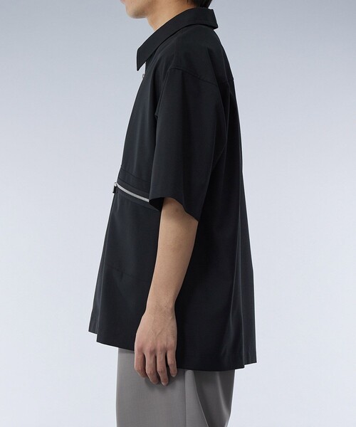 UNITED TOKYO(ユナイテッドトウキョウ)の「スーツウール ジップシャツブルゾン(ブルゾン・メンズ・ブラック/ダークグレー・1/2)」の15枚目の写真