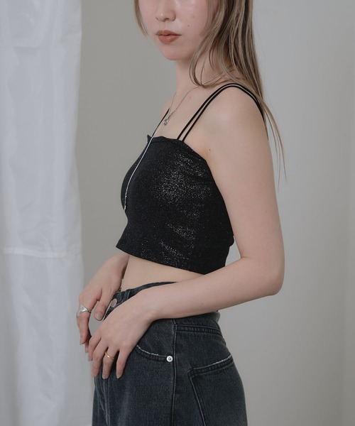RAY CASSIN（レイカズン）の「ラメショート丈キャミソール（キャミソール・レディース・ブラック/シルバー・FREE）」の3枚目の写真