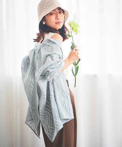 セール】【150㎝前後の小柄さんサイズ】リーフ柄バックスリットシアー