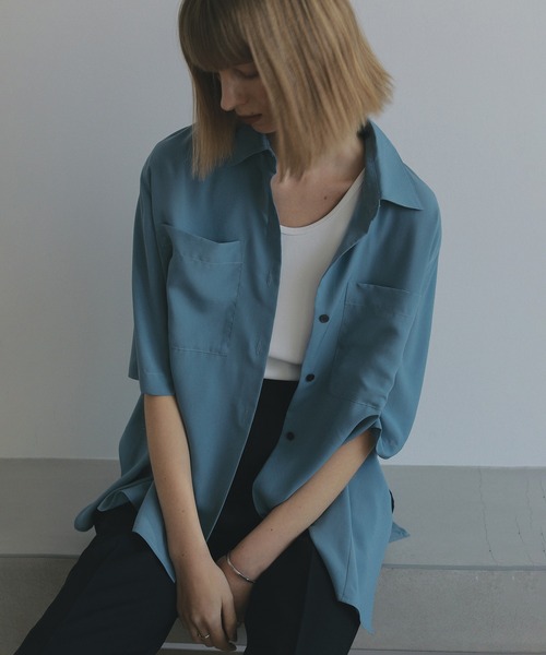 MANOF（マノフ）の「BACK LAYER SHIRT（シャツ/ブラウス・レディース・ブルー/ブラウン/イエロー/ブラック/アイボリー/ピンク/ターコイズブルー・FREE）」の6枚目の写真