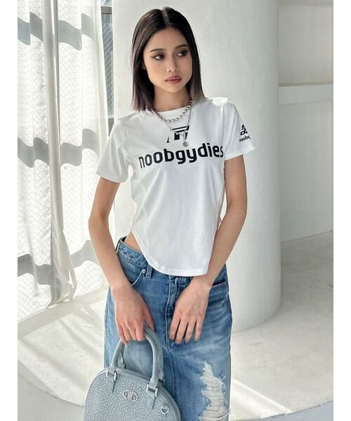 GYDA（ジェイダ）の「noobgydiesラウンドショートTシャツ（Tシャツ/カットソー・レディース・オフホワイト/ブラック/レッド・FREE）」の4枚目の写真