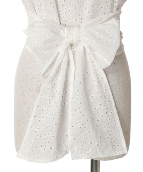 an another angelus（アンアナザーアンジェラス）の「バックリボンコットンレースブラウス/ananotherangelus（シャツ/ブラウス・レディース・ブラック/オフホワイト・FREE）」の6枚目の写真