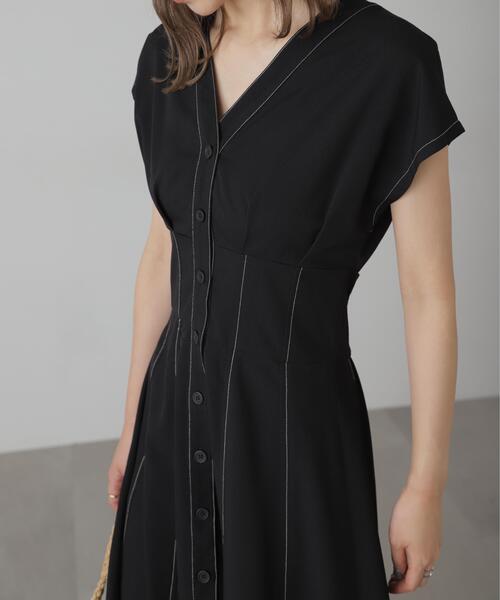 FREE'S MART（フリーズマート）の「【3サイズ展開XS-M】ウエストシェイプ配色ステッチワンピース【低身長サイズ有】（ワンピース・レディース・イエロー/ホワイト/ブラウン/ブラック・X-SMALL/SMALL/MEDIUM）」の9枚目の写真