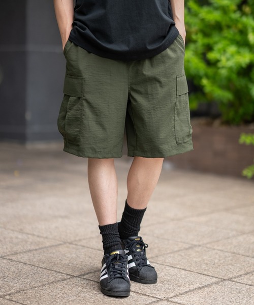 SIDEWAY STANCE（サイドウェイスタンス）の「【SIDEWAY STANCE】ポリワッシャー ワイド ショーツ カーゴパンツ（カーゴパンツ・メンズ・ブラック/カーキ/ネイビー・MEDIUM/LARGE/X-LARGE/SMALL）」の3枚目の写真