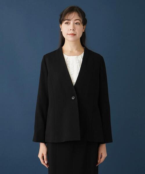 Leilian(レリアン)の「【セットアップ対応商品】ノーカラージャケット【プラス企画】(ノーカラージャケット・レディース・ブラック・13/17)」の10枚目の写真