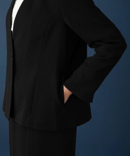 Leilian(レリアン)の「【セットアップ対応商品】ノーカラージャケット【プラス企画】(ノーカラージャケット・レディース・ブラック・13/17)」の15枚目の写真