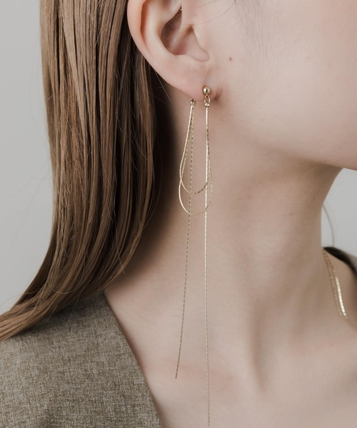 SMELLY（スメリー）の「チェーンループロングピアス（ピアス（両耳用）・レディース・ゴールド・-）」の3枚目の写真