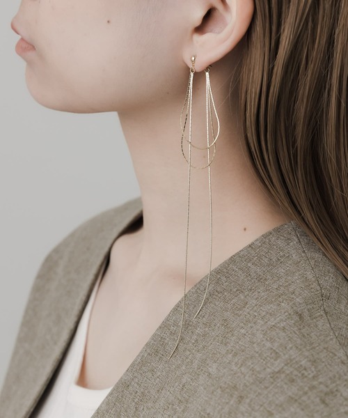 SMELLY（スメリー）の「チェーンループロングピアス（ピアス（両耳用）・レディース・ゴールド・-）」の5枚目の写真
