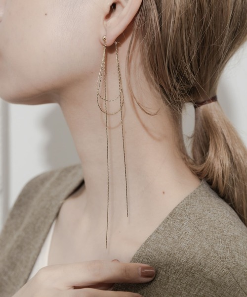 SMELLY（スメリー）の「チェーンループロングピアス（ピアス（両耳用）・レディース・ゴールド・-）」の8枚目の写真