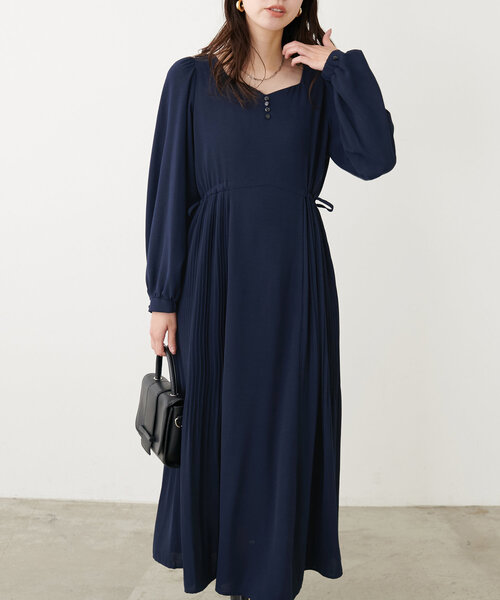 natural couture(ナチュラルクチュール)の「【canami】ハートネック両サイドプリーツワンピース(ワンピース・レディース・その他2/その他1/ネイビー/その他3/ボルドー/ピンク・FREE)」の2枚目の写真