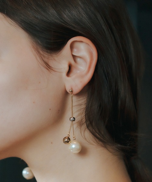 YECCA VECCA（イェッカヴェッカ）の「メタルボールスライドピアス（ピアス（両耳用）・レディース・シルバー/その他6・FREE）」の2枚目の写真