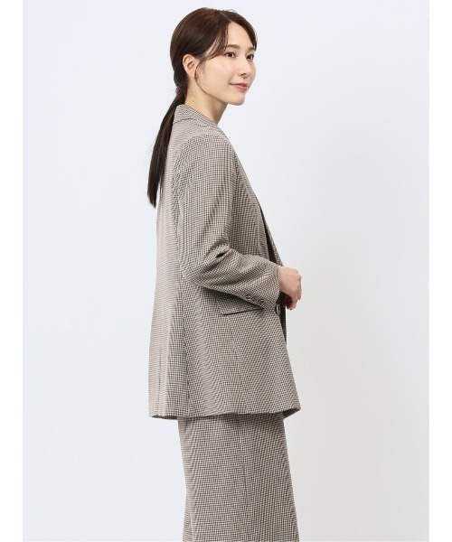 m.f.editorial(エムエフエディトリアル)の「【UVカット 表地ストレッチ ウォッシャブル イージーケア】m.f.エディトリアル レディース ガンクラブチェック柄 ダブルジャケット(セットアップ可能)(スーツジャケット・レディース・ダークウッド・MEDIUM/LARGE)」の14枚目の写真