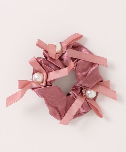 Catherine Cottage（キャサリンコテージ）の「【ZOZO限定】パールリボンサテンシュシュ（シュシュ・キッズ・ブラック/ピンク/ベージュ・FREE）」の4枚目の写真