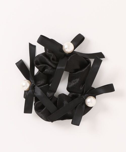 Catherine Cottage（キャサリンコテージ）の「【ZOZO限定】パールリボンサテンシュシュ（シュシュ・キッズ・ブラック/ピンク/ベージュ・FREE）」の6枚目の写真