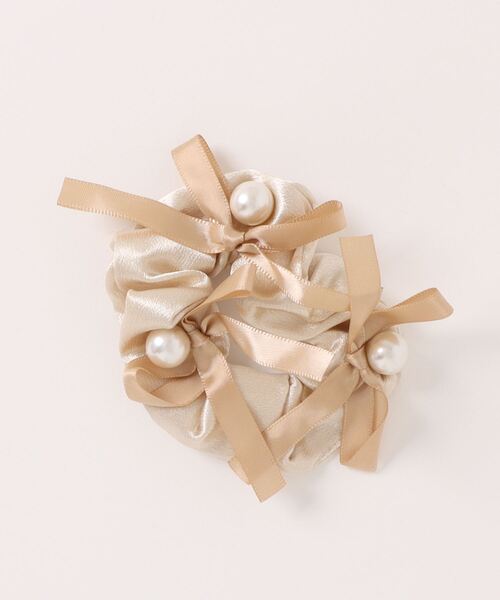 Catherine Cottage（キャサリンコテージ）の「【ZOZO限定】パールリボンサテンシュシュ（シュシュ・キッズ・ブラック/ピンク/ベージュ・FREE）」の7枚目の写真