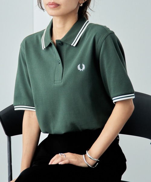 FRED PERRY（フレッドペリー）の「【FRED PERRY】TWIN TIPPED FRED PERRY SHIRT G3600 レディースサイズ（ポロシャツ・レディース・ブラック/ブラック系その他2/ネイビー系2/ホワイト系その他2/ホワイト/ピンク/レッド/グリーン/ネイビー・10）」の5枚目の写真